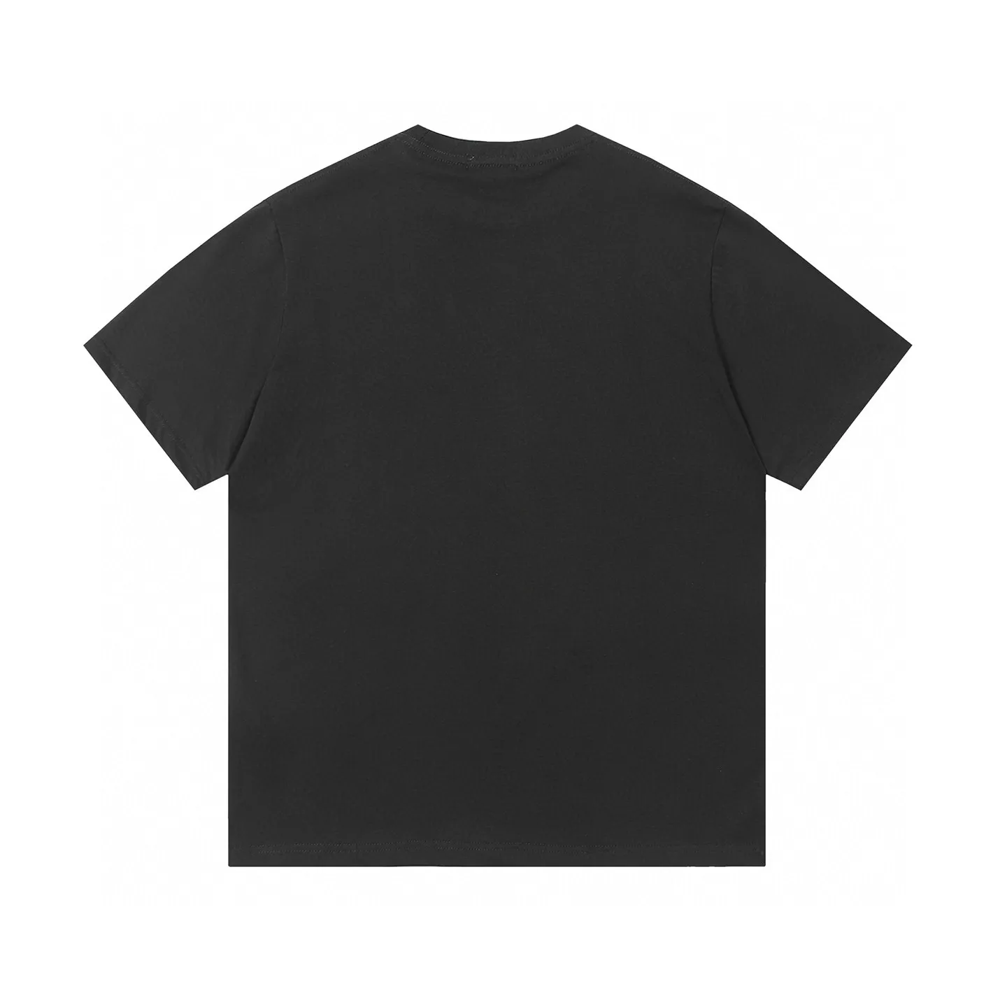 P126 Style number: 506 Ralph Lauren/Ralph Lauren 25ss summer new round-neck T-shirt with English letter embroidery. The main logo on the neck has a QR code mark, which can be scanned for verification. The detailed English letter logo embroidery is all high-density and made with imported Tajima machines, which distinguishes low-quality products on the market. 32 counts, 240g hydrophilic toner, 100% cotton fabric, comfortable and soft, highly breathable, focusing on high-end cost-effectiveness, needless to say good quality. Available in a variety of colors, both boys and girls can try this genderless style, giving them a yuppie tone in no time. Immerse yourself in your leisurely style, and have your own style in retro. Natural, vivid and very French romantic feelings, perfectly integrating youthful atmosphere and trend. Color: black, white, green, sky blue Size: S-xL S Shoulder width 44 Bust 104 Sleeve length 23 Clothing length 72 M Shoulder width 45 Bust 108 Sleeve length 24 Clothing length 74 L Shoulder width 46 Bust 112 Sleeve length 25 Clothing length 76 xL Shoulder width 47 Bust 116 Sleeve length 26 Clothing length 78